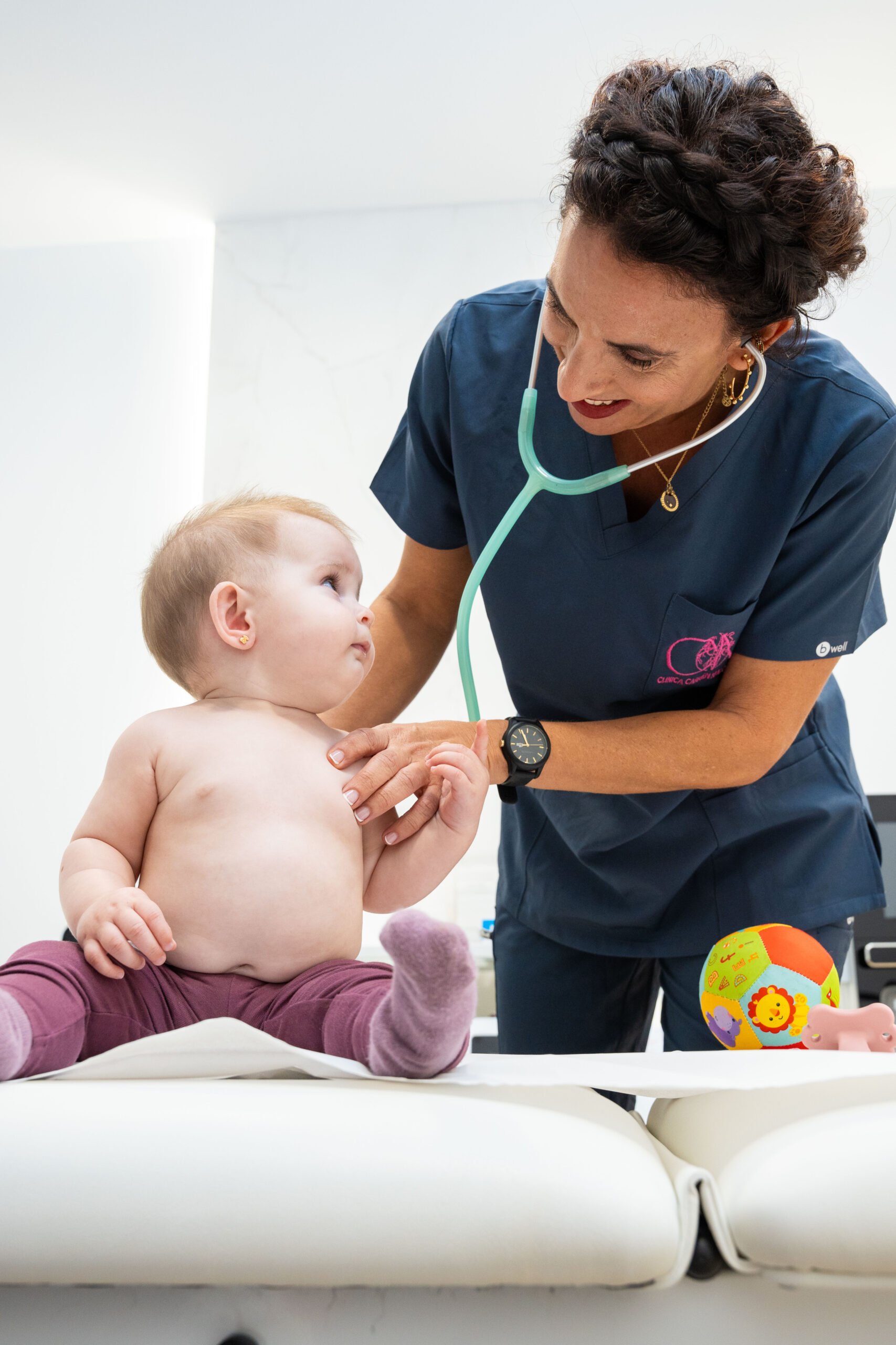 PEDIATRIA INFANTIL EN ADRA CLINICA CARMEN MALDONADO