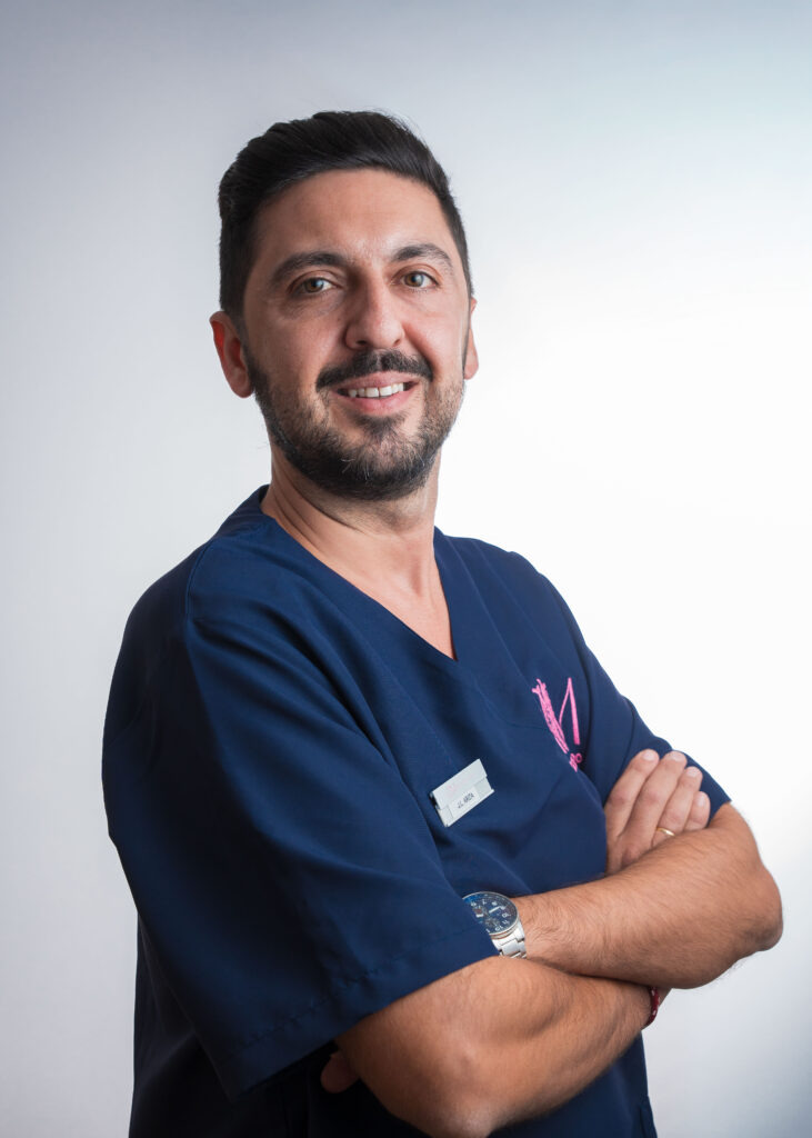 JOSE LUIS ARIZA ESPECIALISTA APARATO DIGESTIVO ADRA EN CLINICA CARMEN MALDONADO