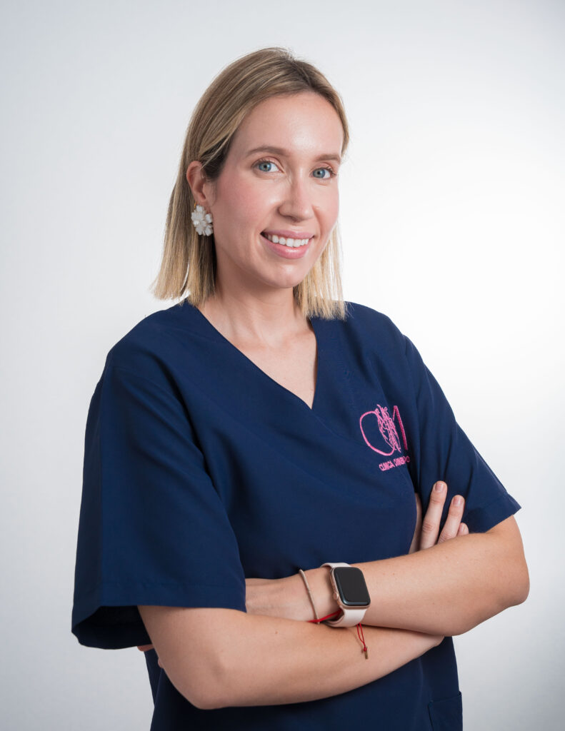 MARIA DEL MAR JINES PODOLOGA EN ADRA CLINICA CARMEN MALDONADO